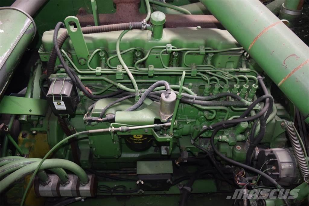 John Deere 2066 Combine de secerat