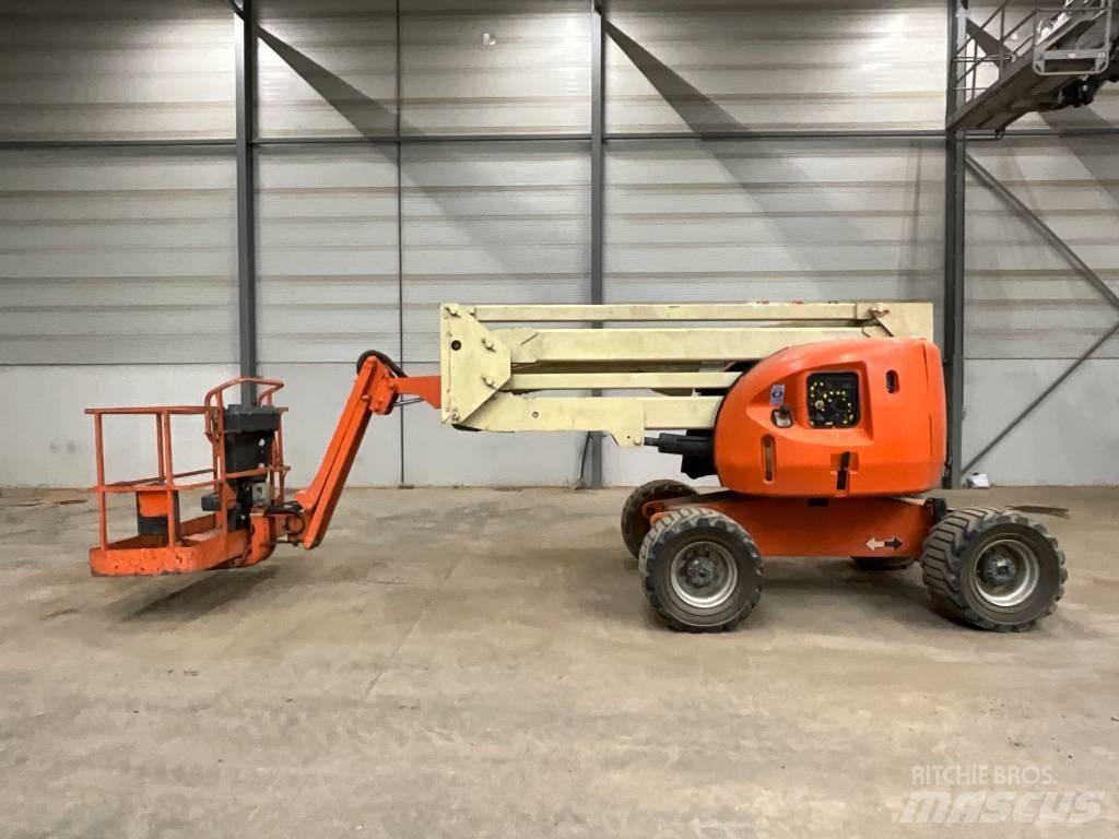 JLG 450 AJ Nacele cu brat articulat
