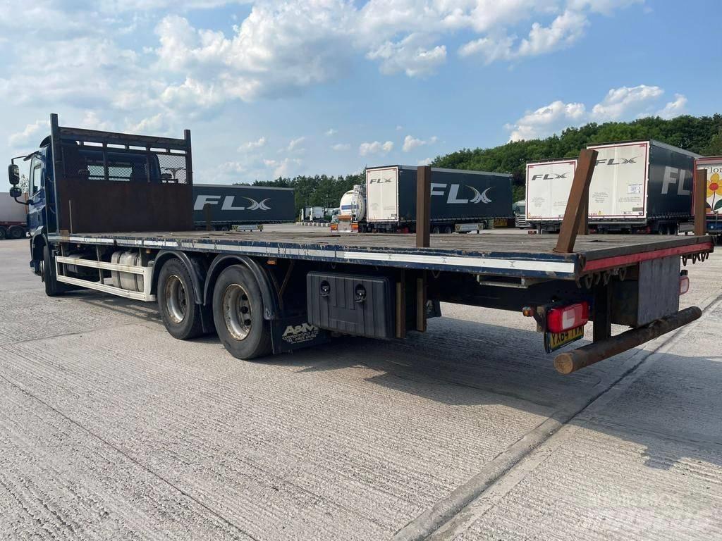 DAF CF330 Camioane platforma/prelata