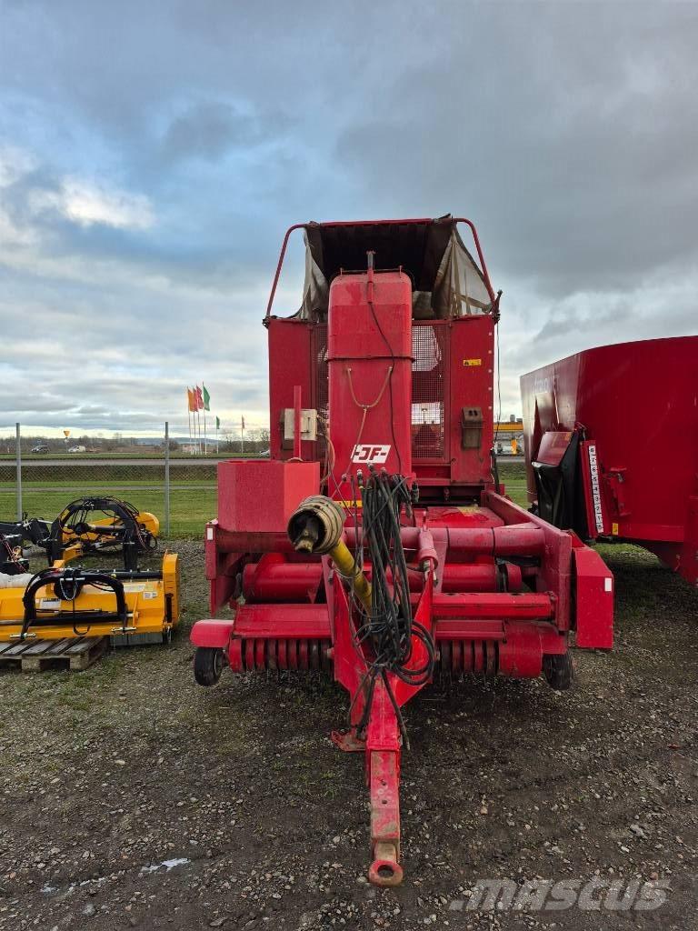 JF 3500 Remorci cu autoîncarcare