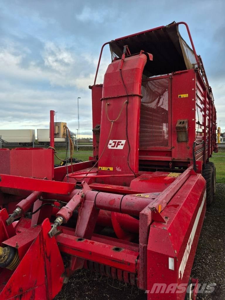 JF 3500 Remorci cu autoîncarcare