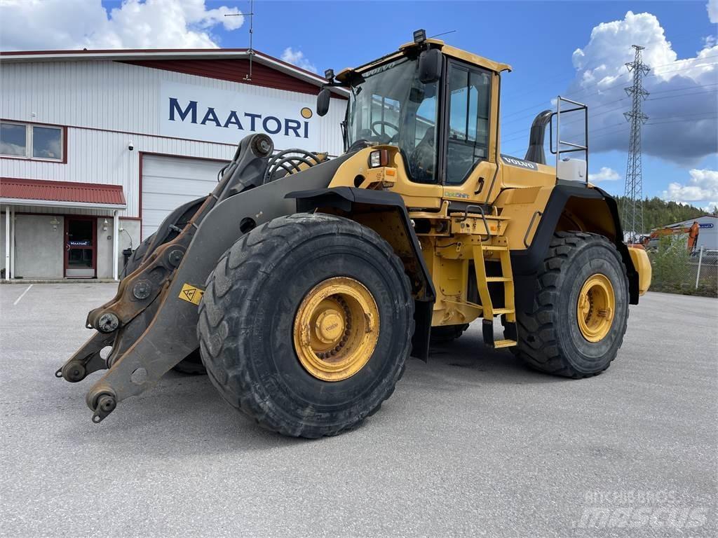Volvo L220G Incarcator pe pneuri