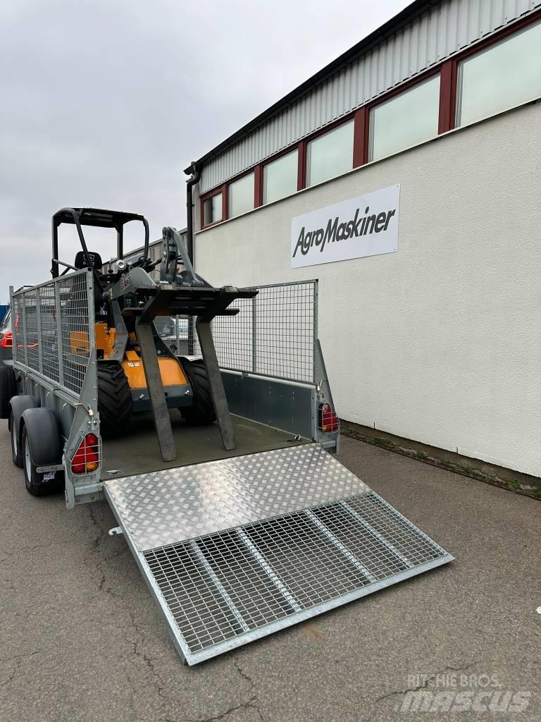 GiANT G1100 Incarcatoare multifunctionale