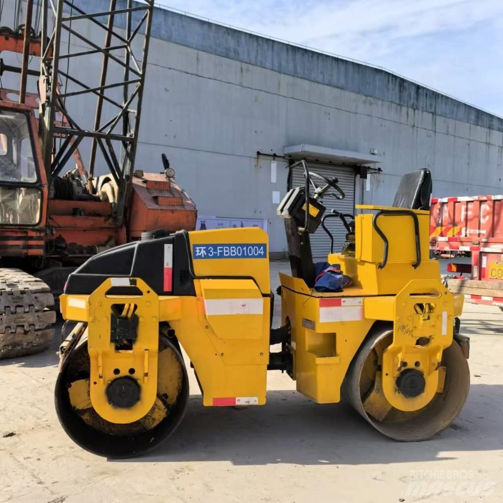 Dynapac CC 142 Cilindri compactori dubli