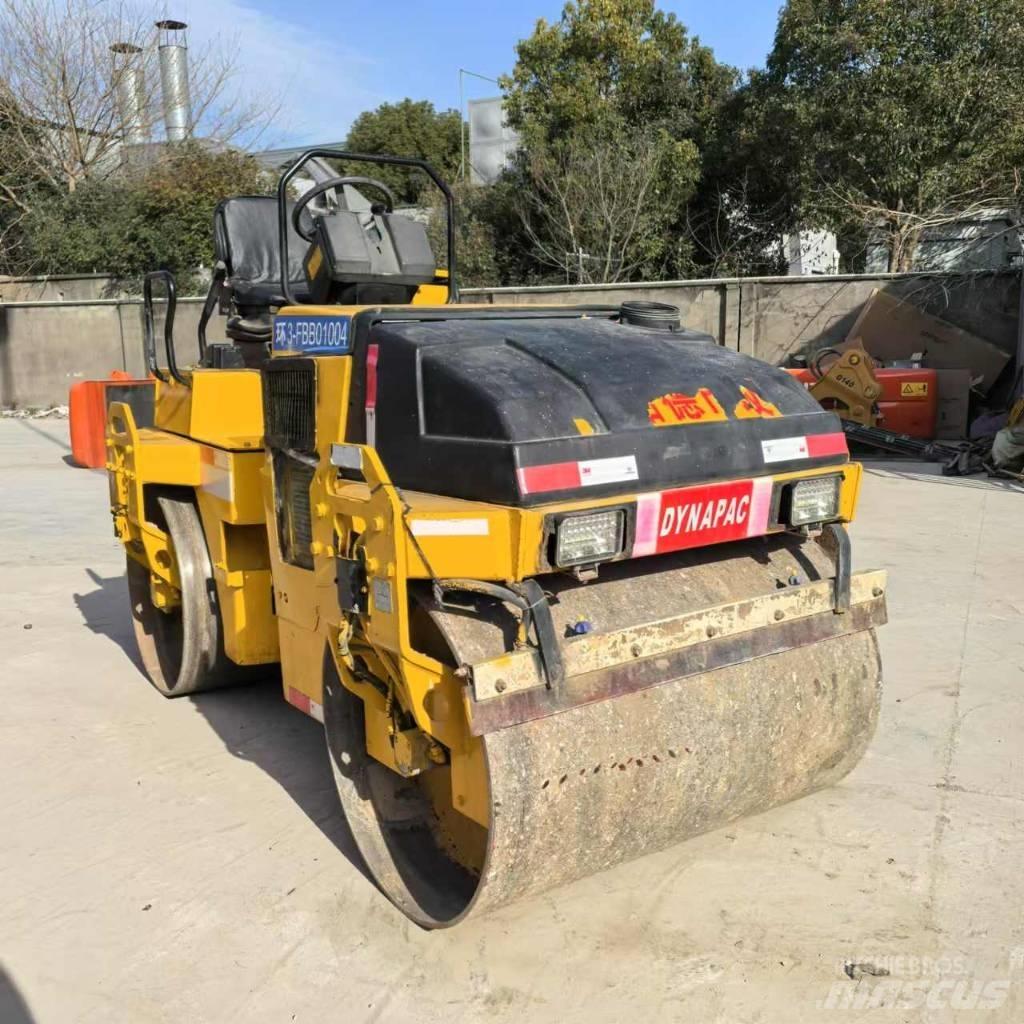 Dynapac CC 142 Cilindri compactori dubli