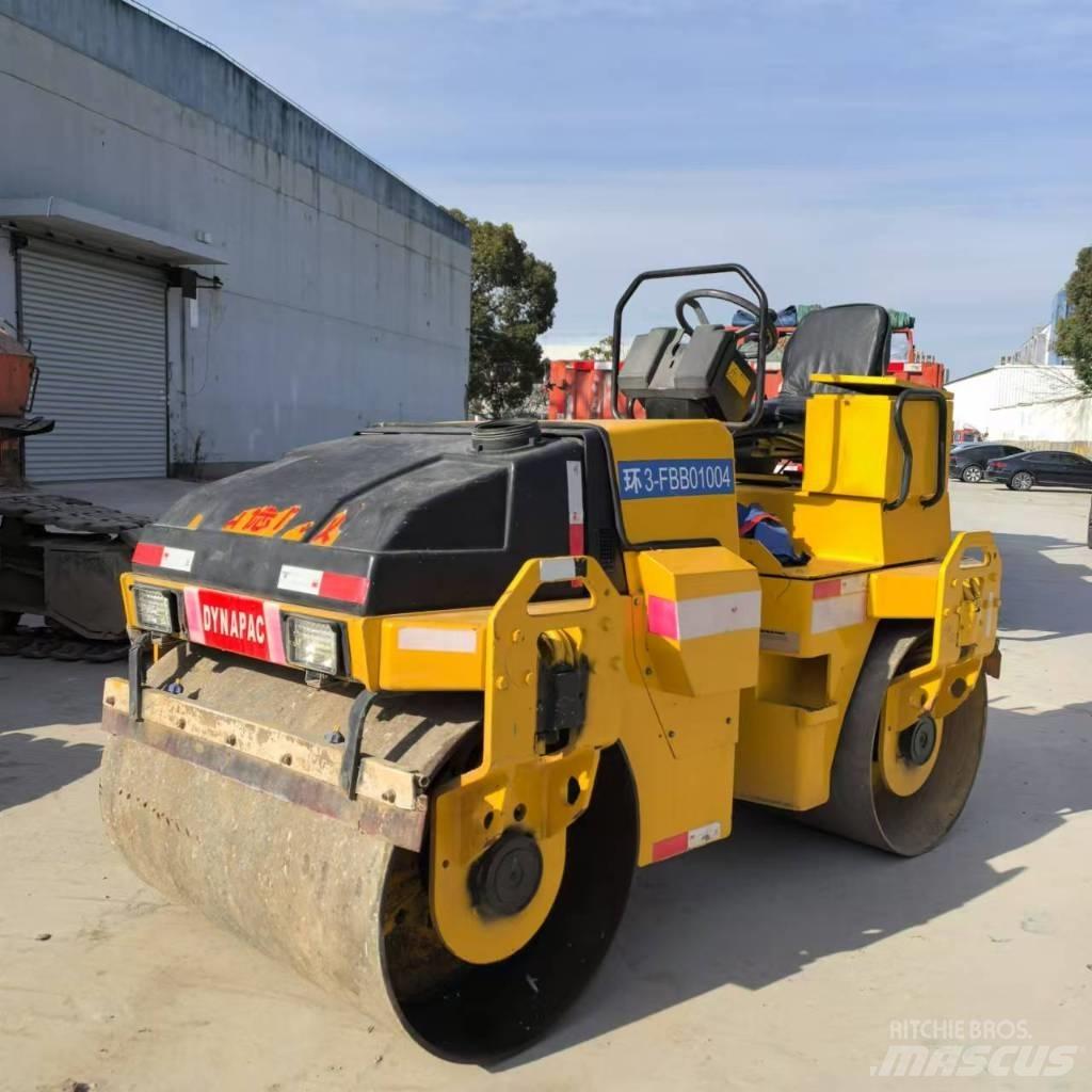 Dynapac CC 142 Cilindri compactori dubli