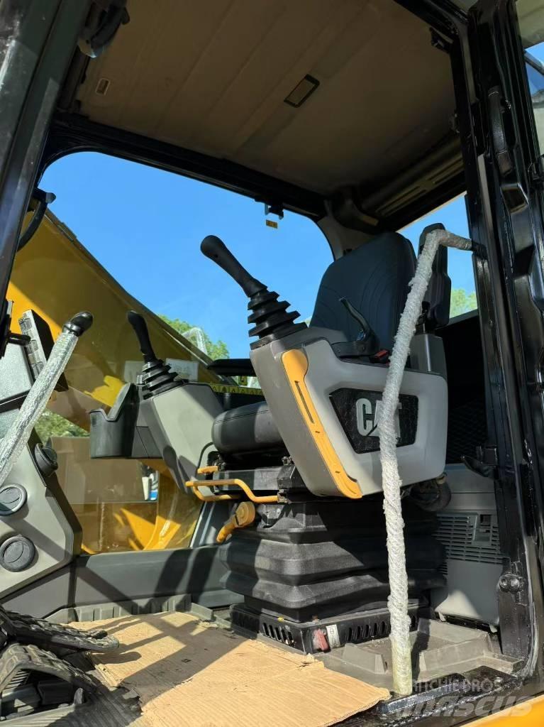 CAT 320 GC Excavatoare pe șenile
