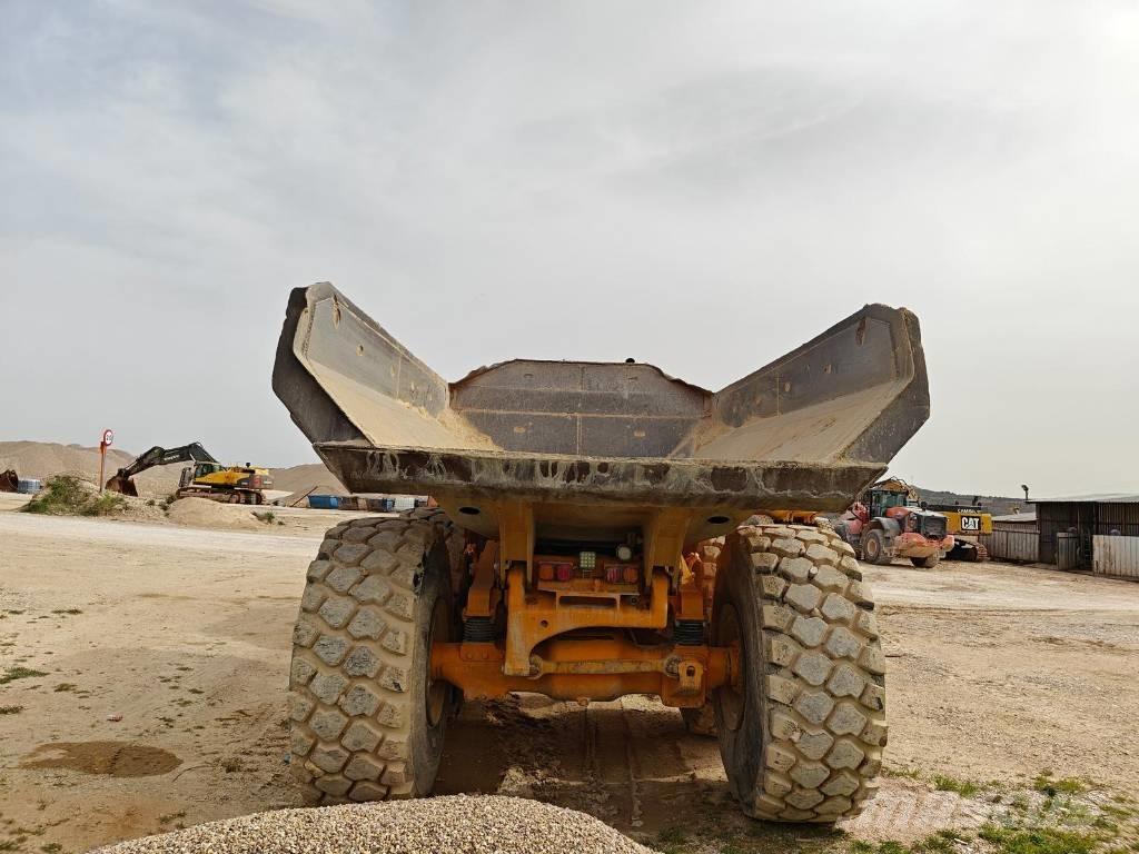 CAT FOR PARTS 740B Transportoare articulate