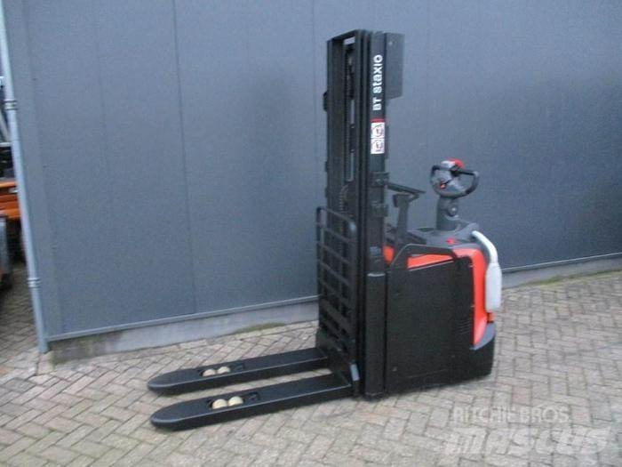 Toyota SPE 120L Transpaleta manuala