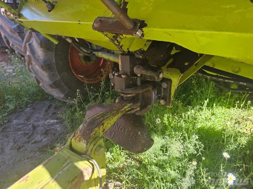 CLAAS Lexion 460 Combine de secerat