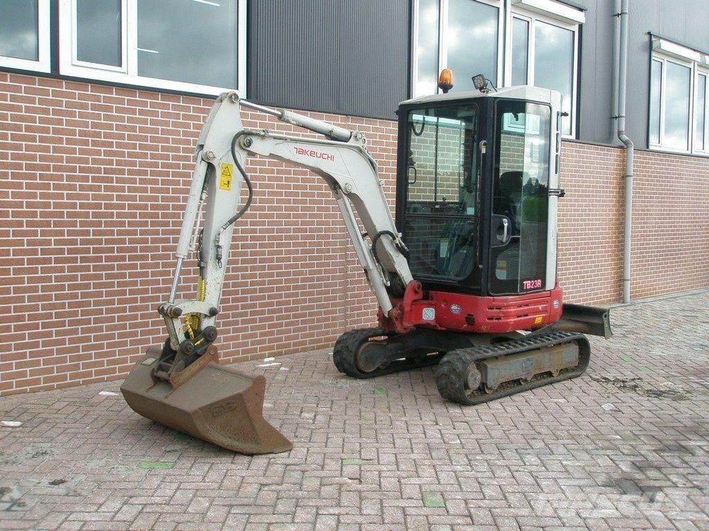 Takeuchi TB23R Mini excavatoare < 7t