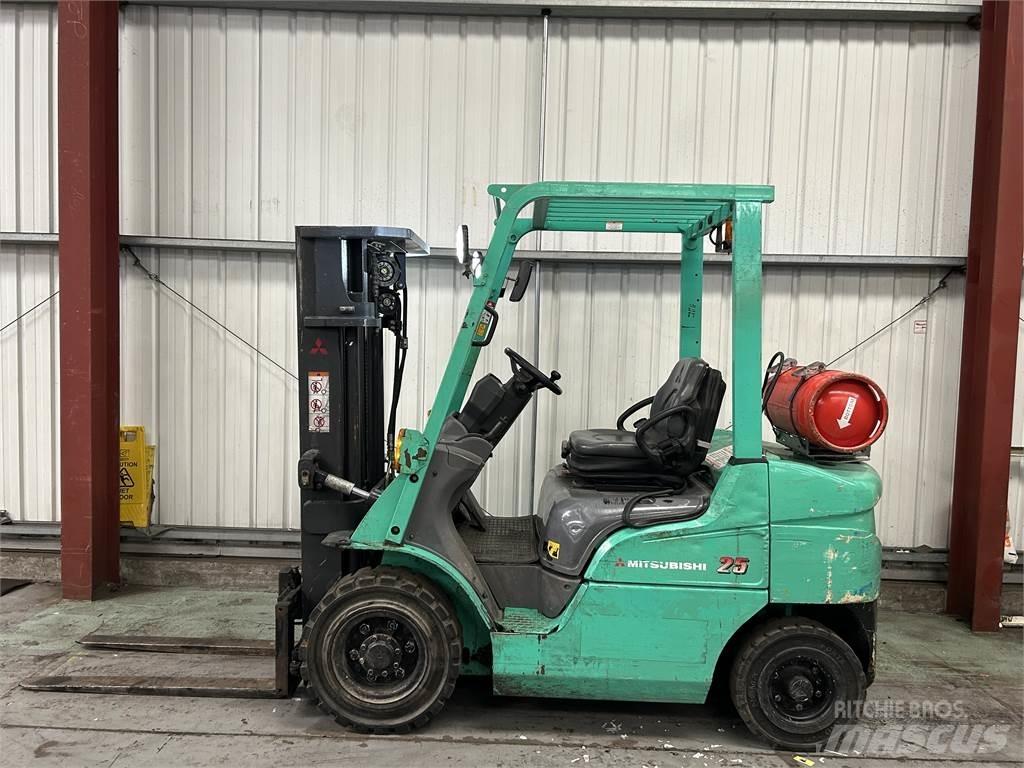 Mitsubishi FG25NT Stivuitor GPL