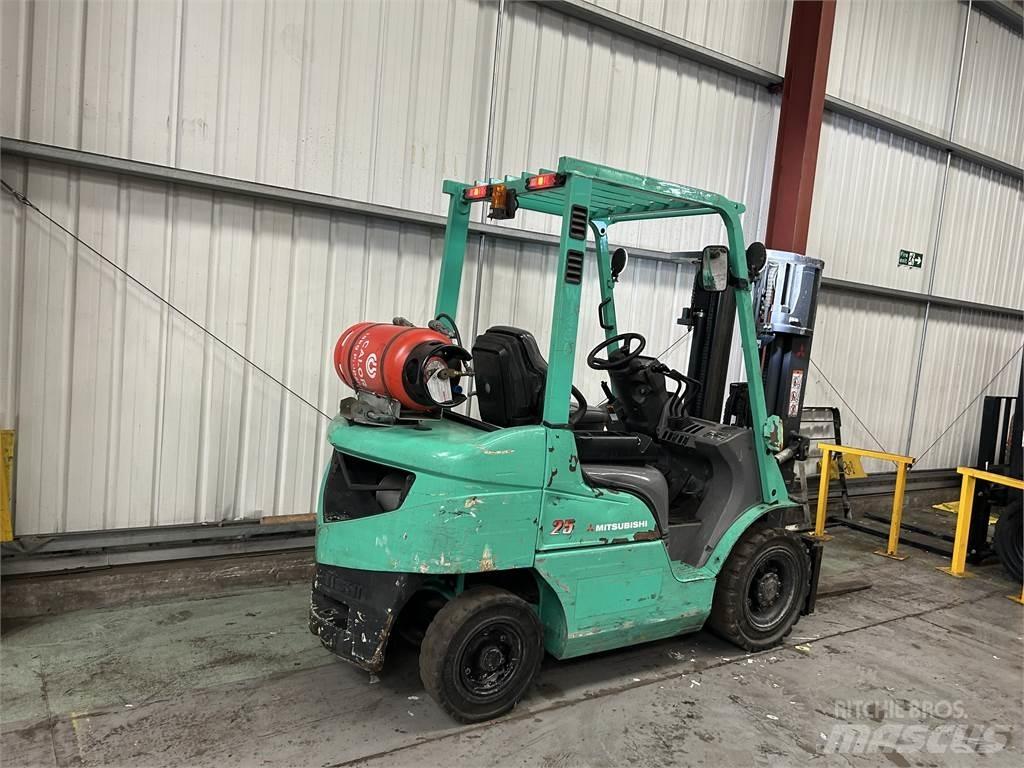Mitsubishi FG25NT Stivuitor GPL