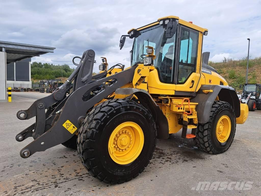 Volvo L 90 H Incarcator pe pneuri