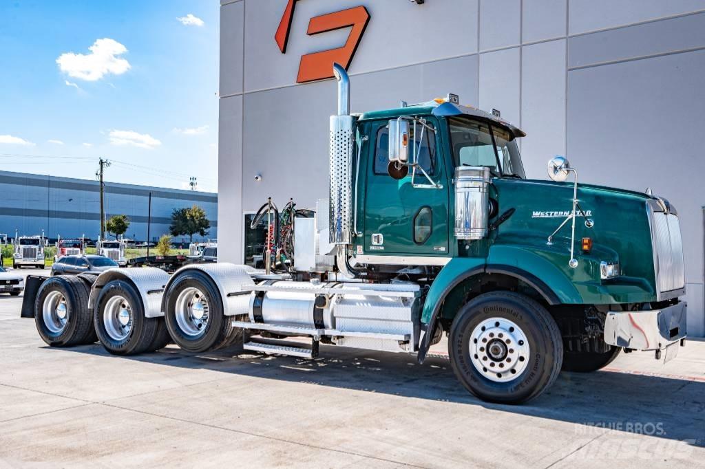 Western Star 4900 SB Autotractoare