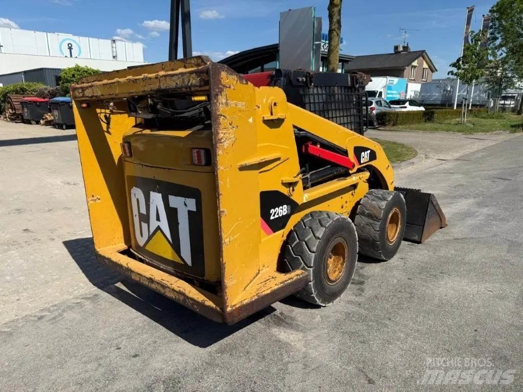 CAT 226B3 Turbo Mini incarcator