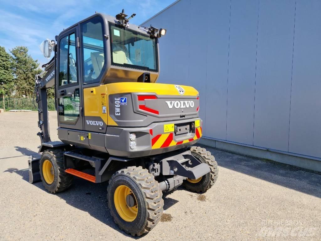 Volvo EW 60 E Excavatoare cu roti