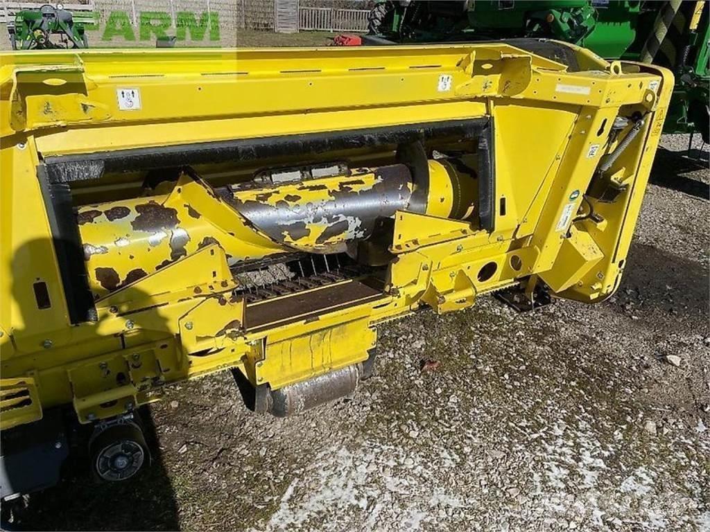 John Deere 8300 Forajere cu autopropulsare
