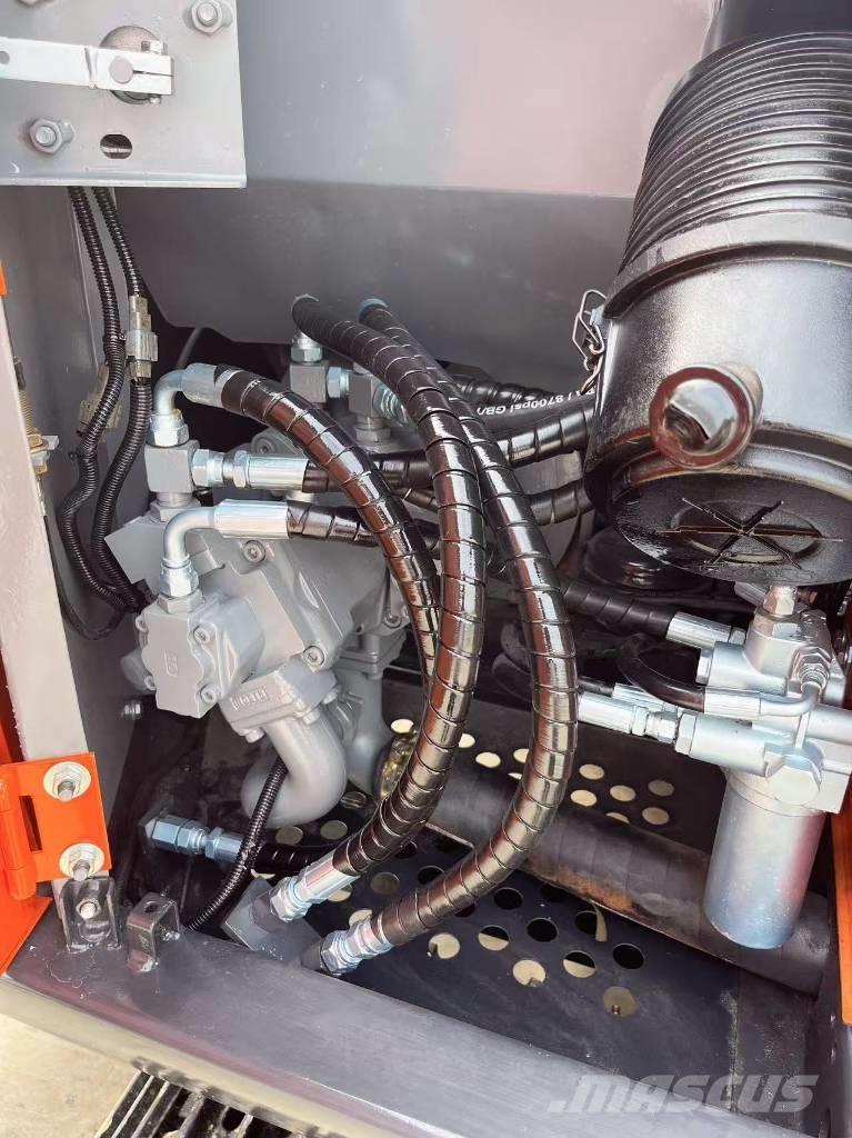 Hitachi ZX70 Excavatoare pe șenile
