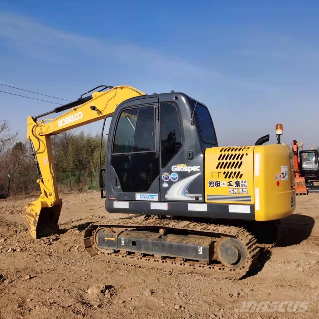 Kobelco SK75-8 Excavatoare 7t - 12t