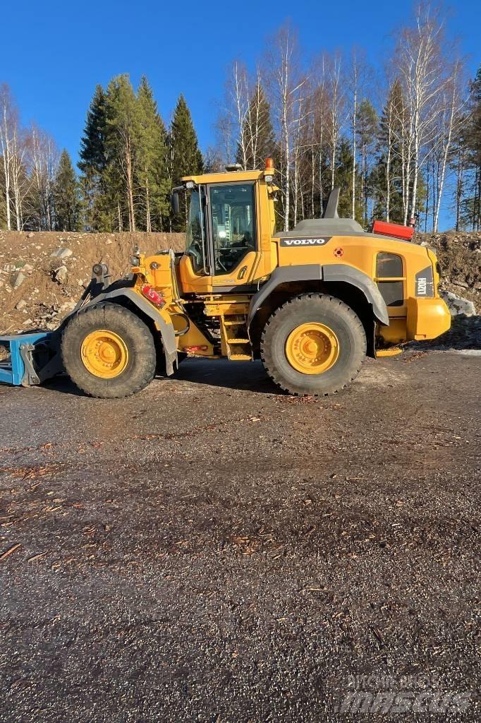 Volvo L 120 H Incarcator pe pneuri
