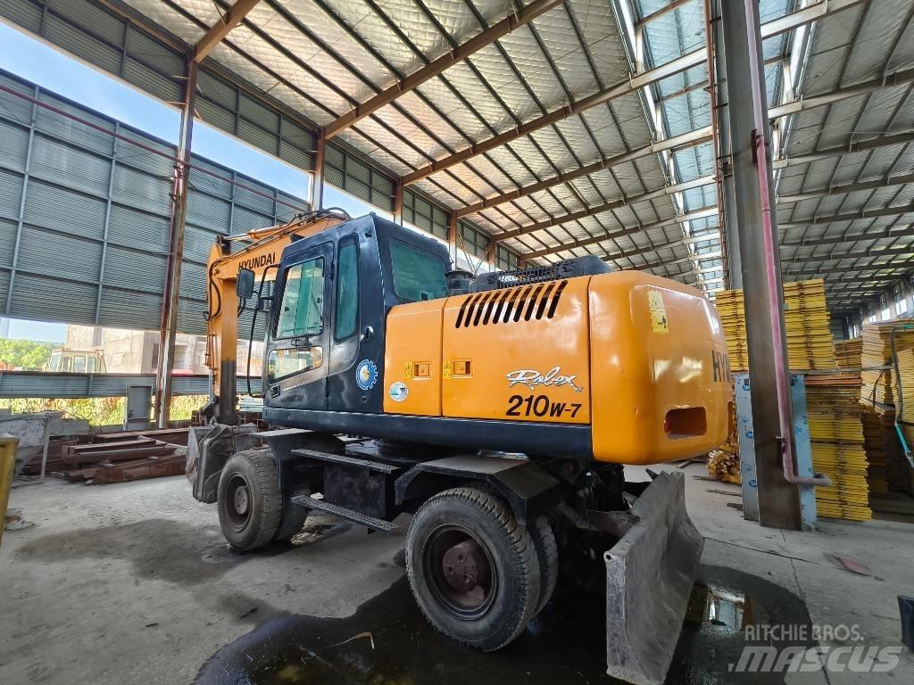 Hyundai R210w-7 Excavatoare cu roti