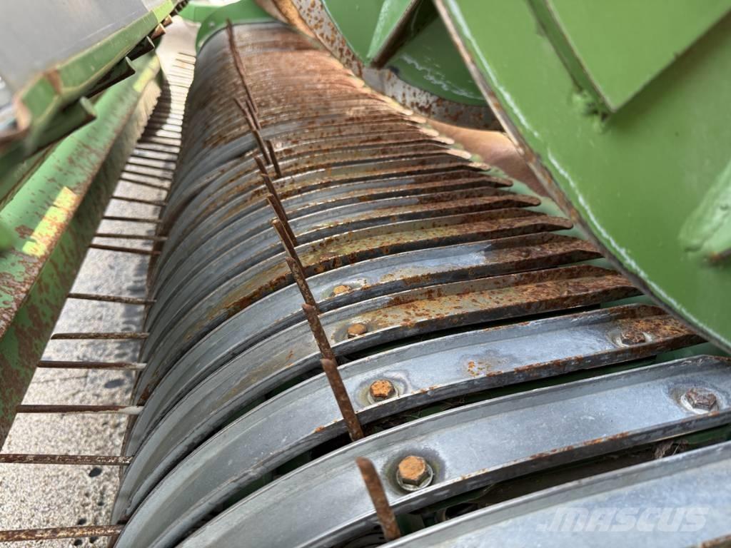 Krone E-FL 3001 Alte echipamente pentru nutret
