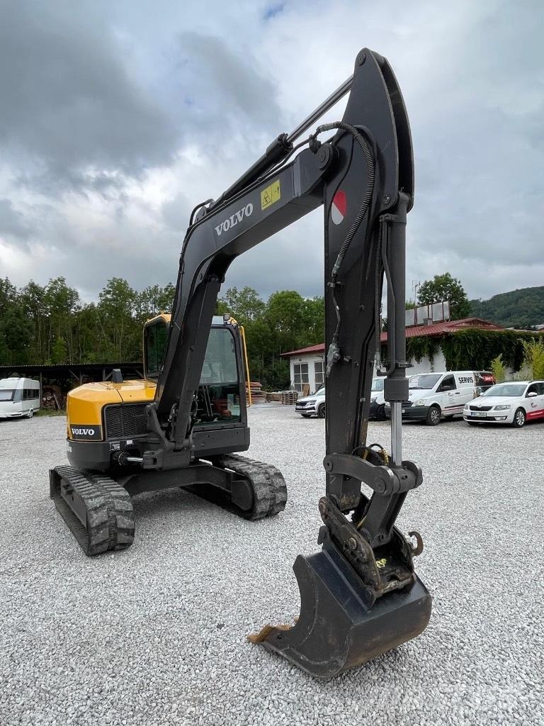 Volvo ECR88D Excavatoare 7t - 12t