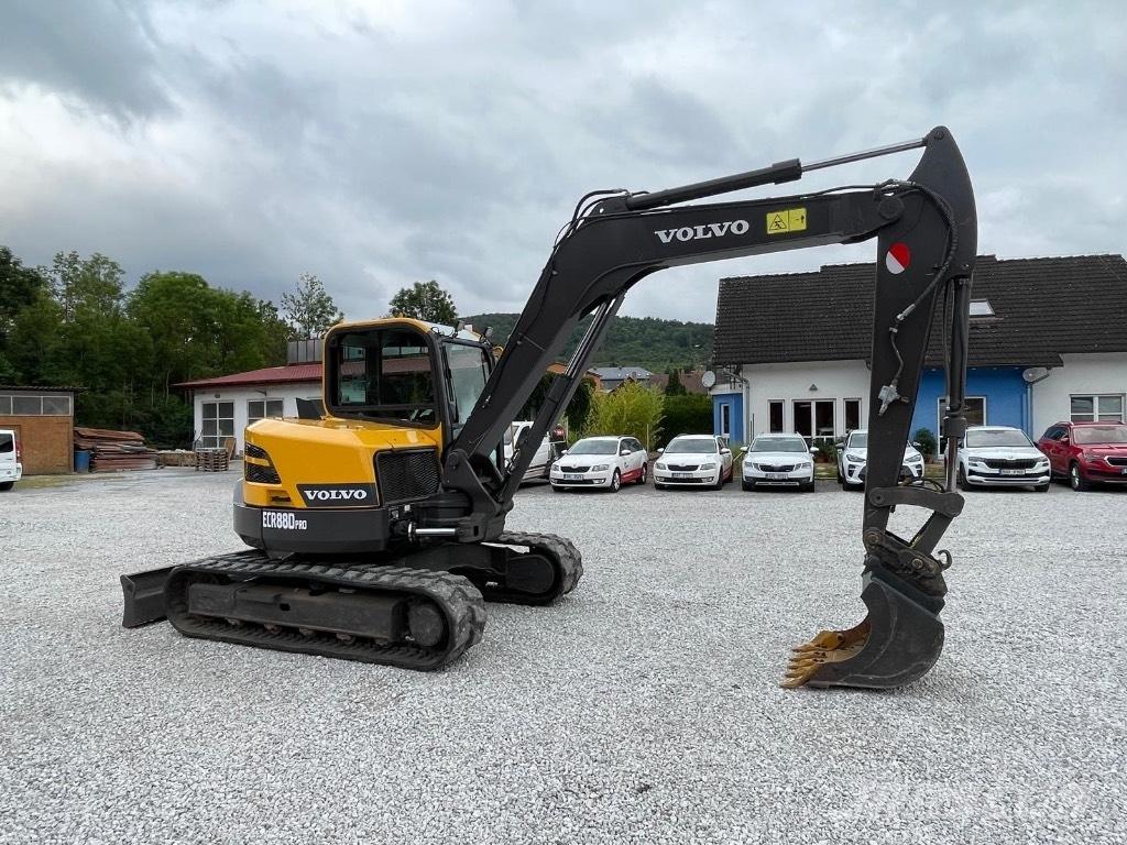 Volvo ECR88D Excavatoare 7t - 12t