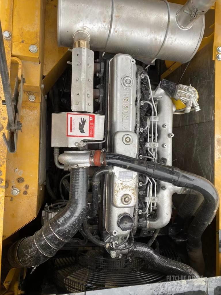 Sany 215C Excavatoare pe șenile
