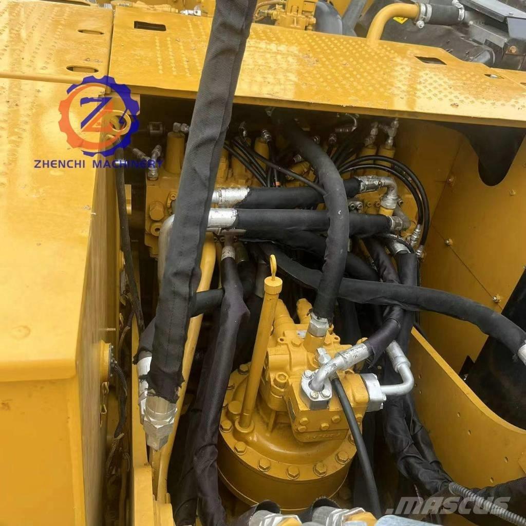 CAT 320 D2 Excavatoare pe șenile
