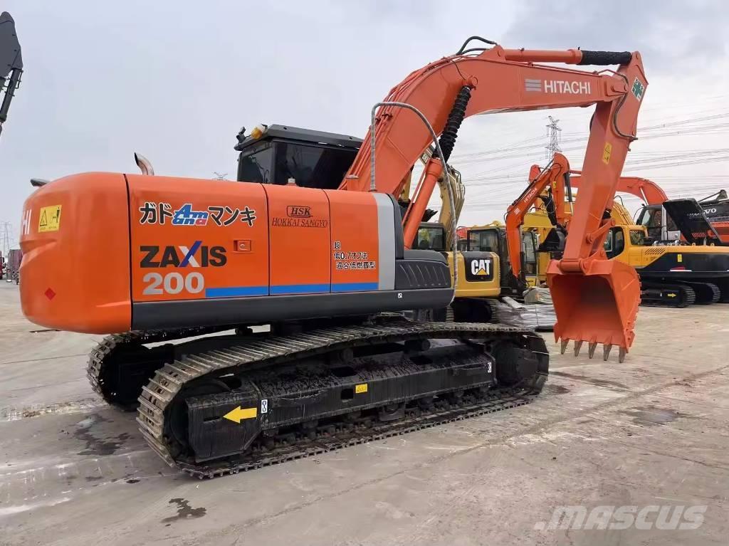 Hitachi ZX 200 Excavatoare pe șenile

