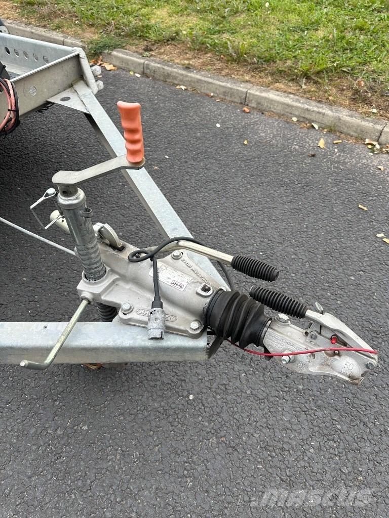  MOTIV TC3000 Remorci usoare