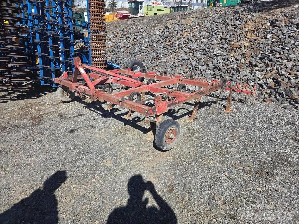 Väderstad Cultivator Cultivatoare
