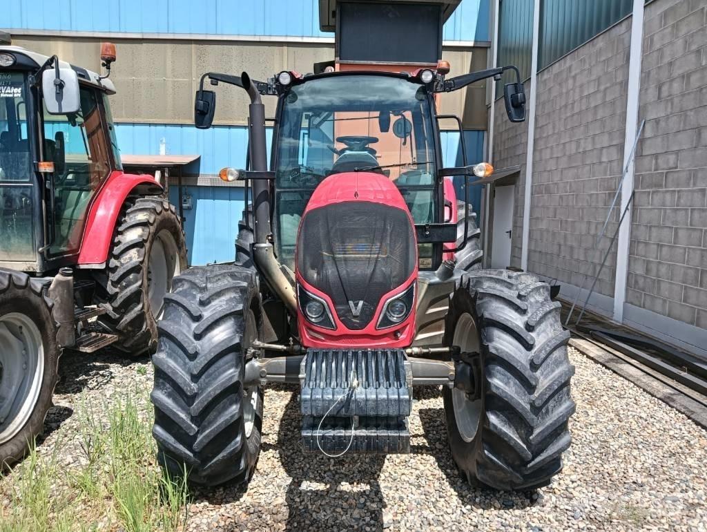 Valtra A 114 Tractoare