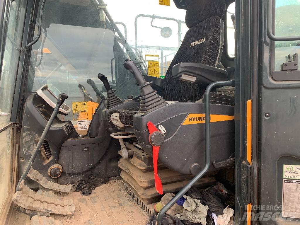 Hyundai HX220A L Excavatoare pe șenile
