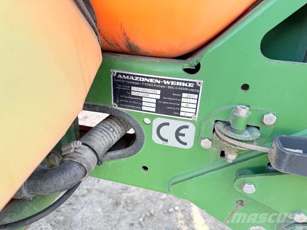 Amazone UX 5200 36m Tractoare agricole sprayers