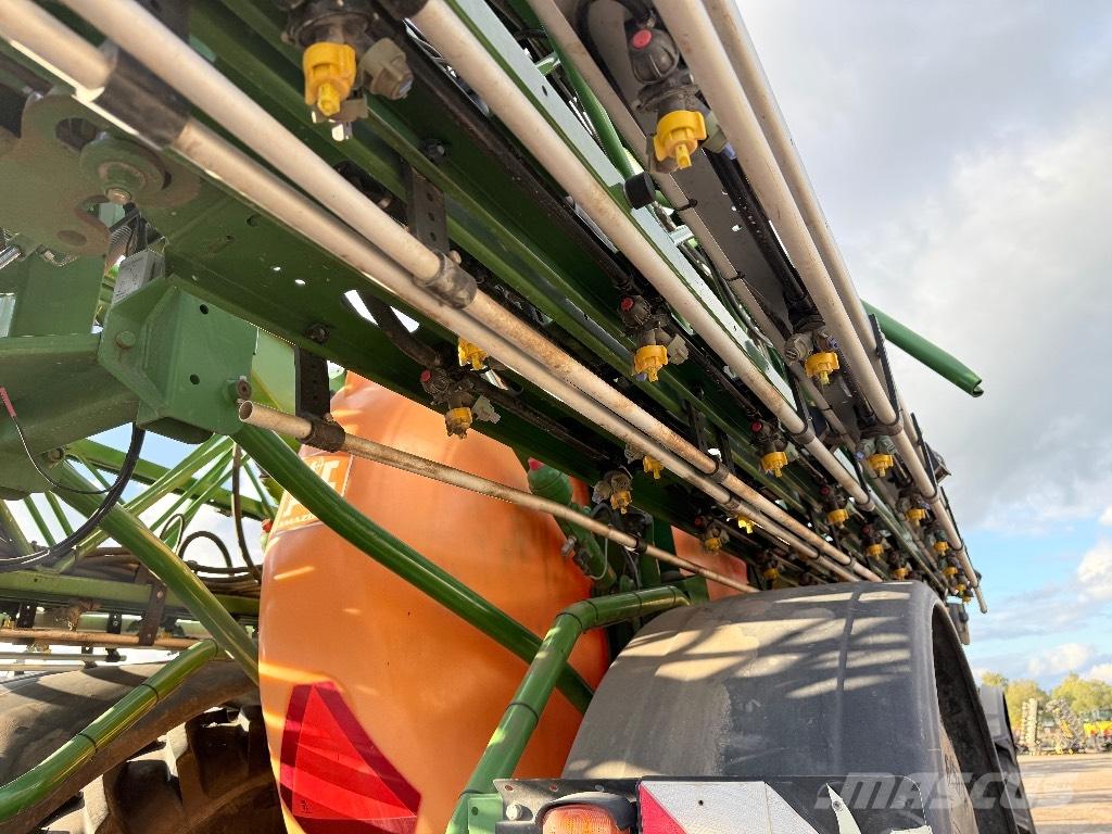 Amazone UX 5200 36m Tractoare agricole sprayers