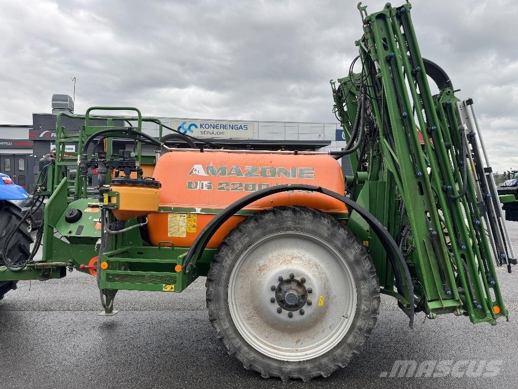 Amazone UG 2200 Nova Tractoare agricole sprayers