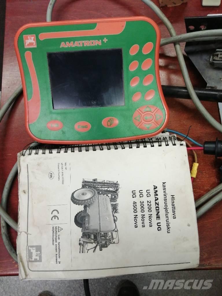 Amazone UG 2200 Nova Tractoare agricole sprayers
