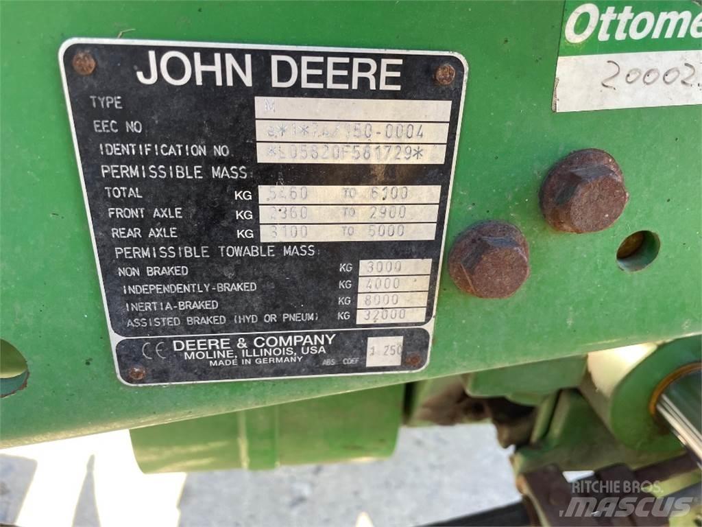 John Deere 5820 Tractoare
