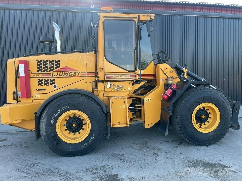 Ljungby L 15 Incarcator pe pneuri