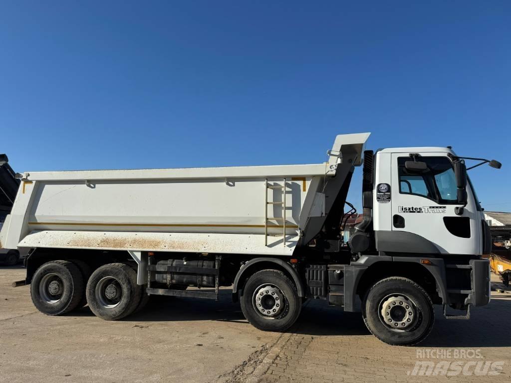 Ford Cargo Autobasculanta