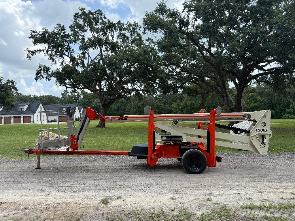 JLG T 500 J Platforme aeriene montate pe remorca