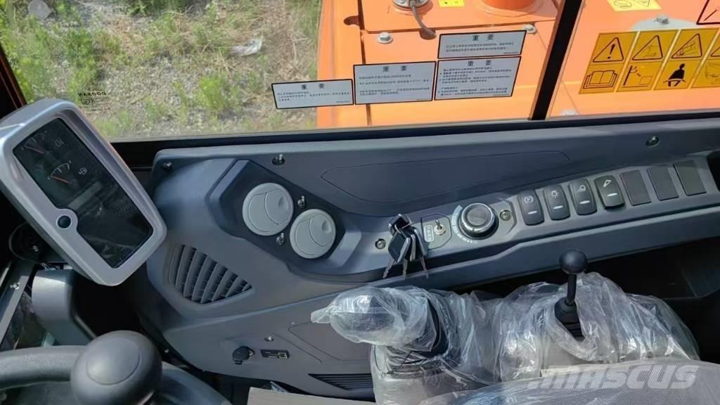 Develon DX60W ECO Excavatoare cu roti