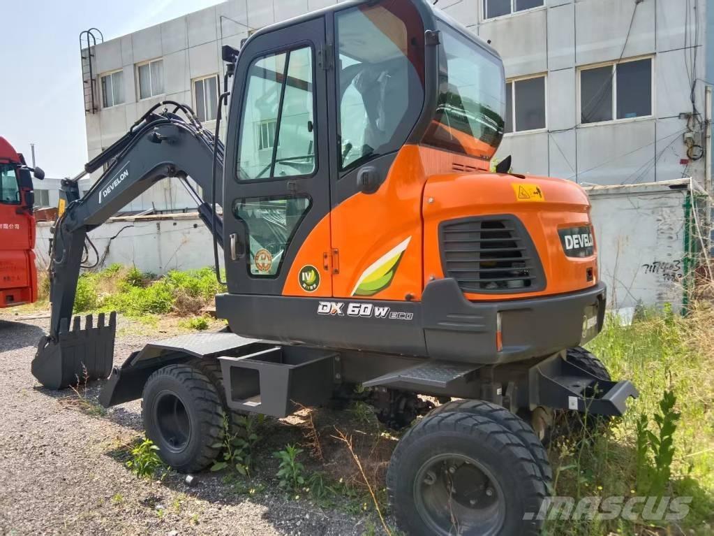 Develon DX60W ECO Excavatoare cu roti