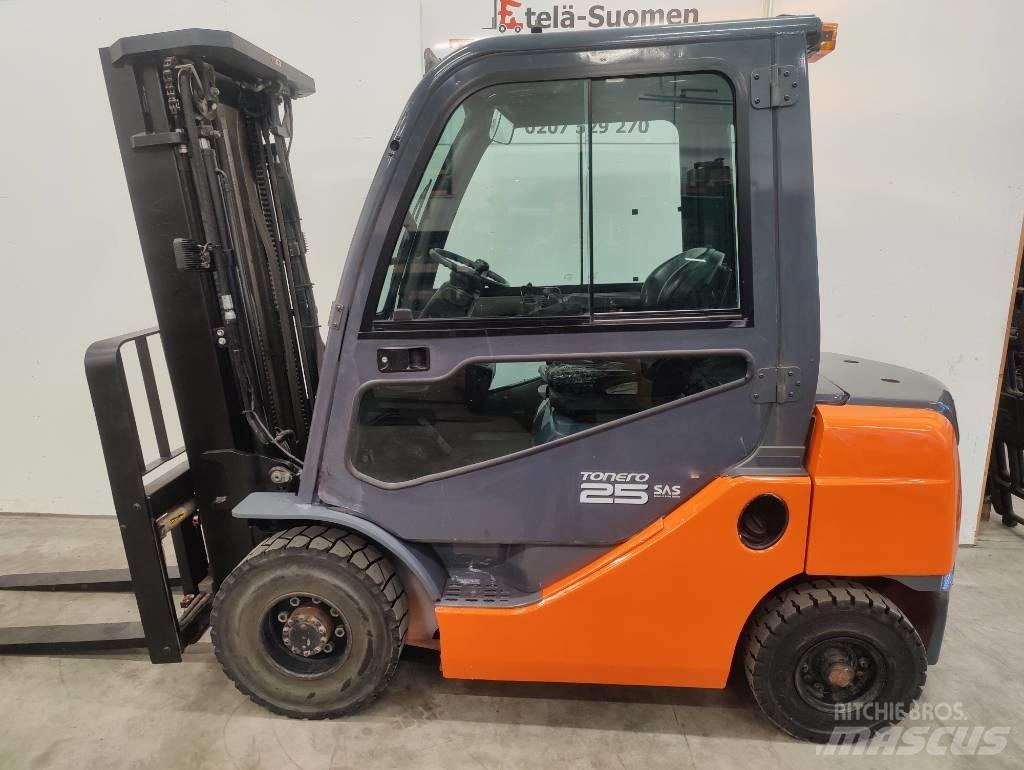 Toyota 02-8 FDF25 Stivuitor diesel