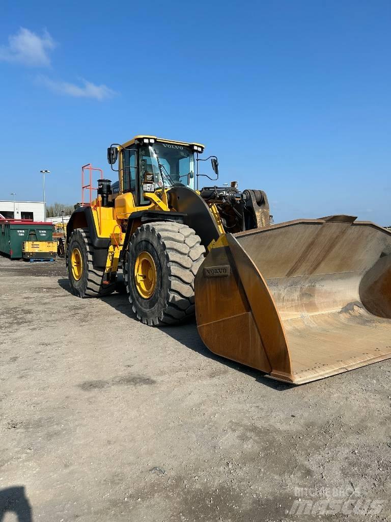 Volvo L 260 H Incarcator pe pneuri