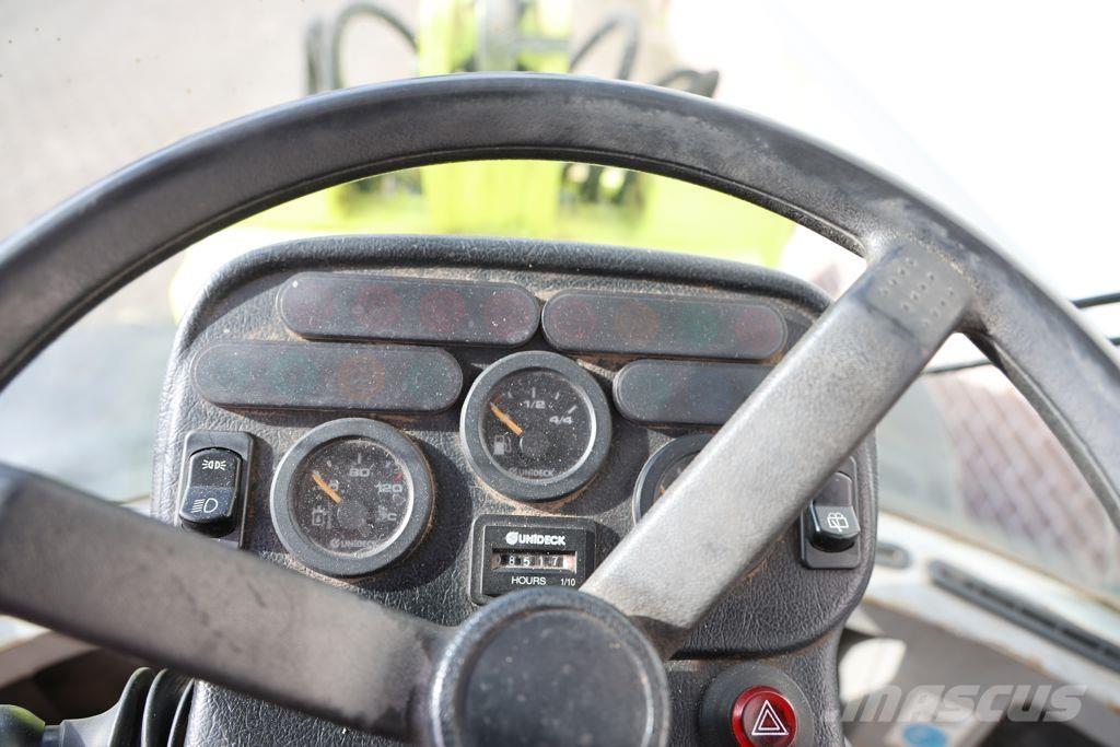 Paus SL755 Incarcator pe pneuri