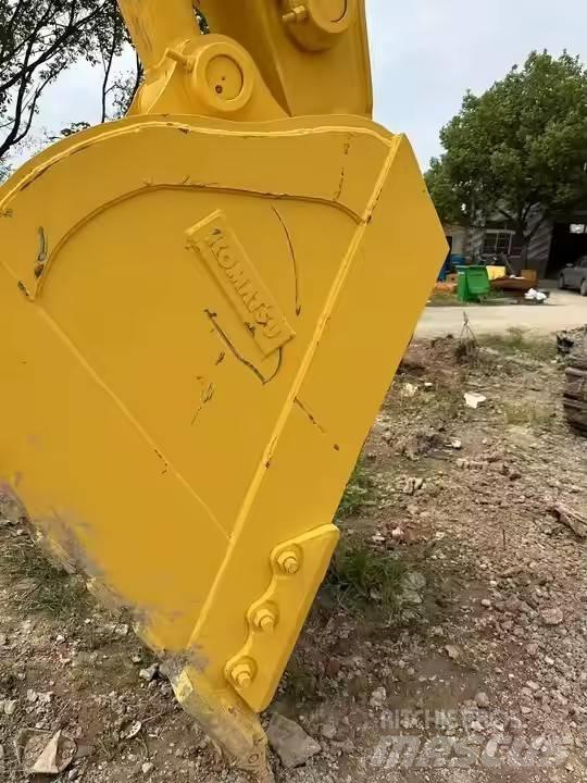 Komatsu PC 450 Excavatoare pe șenile
